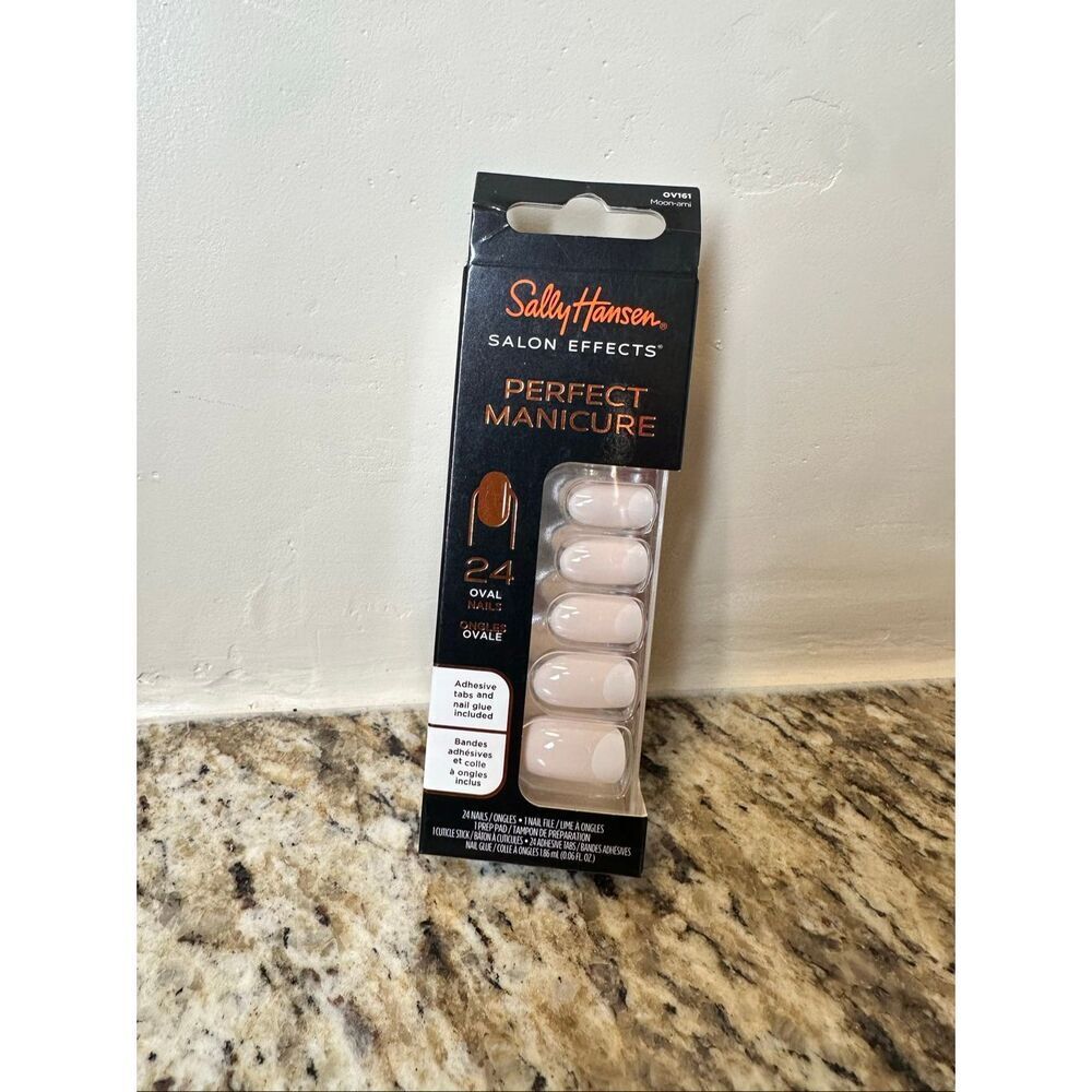 Sally Hansen White and Beige Oval Moon Ami Home Manicure Press on Nail Kit New